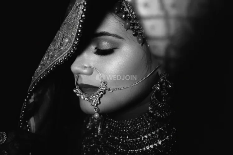 LensCraft Weddings Wedding  photographer gallery image 23 in Ahmedabad City